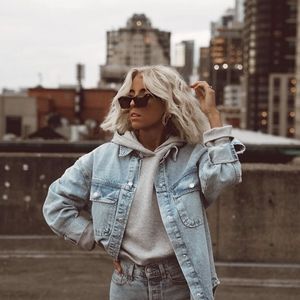 Meet your Posher, Nita